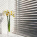 Okna z zabezpieczeniem przed promieniowaniem UV – jak chronić meble i podłogi przed blaknięciem?